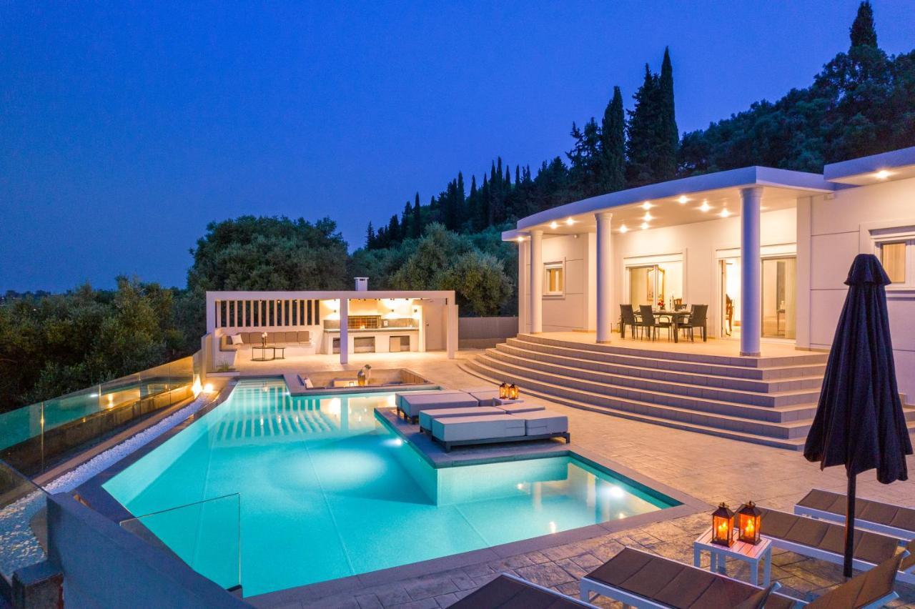 Villa Moonstone Mouzakion  ภายนอก รูปภาพ